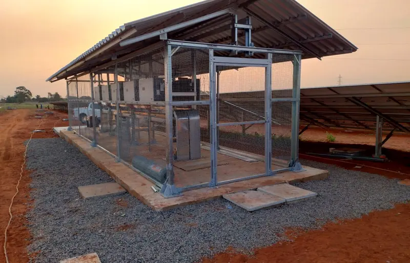 Aplicação da estrutura Skid Abrigo para inversores, foto 2