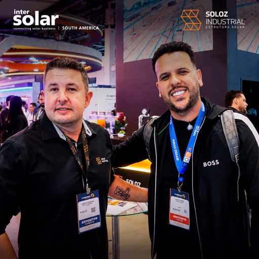 Encontro de participantes no estande da Soloz Industrial na Intersolar South America 2026