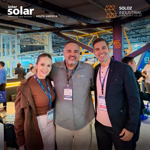 Registro de visitantes no estande da Soloz Industrial na Intersolar South America 2026